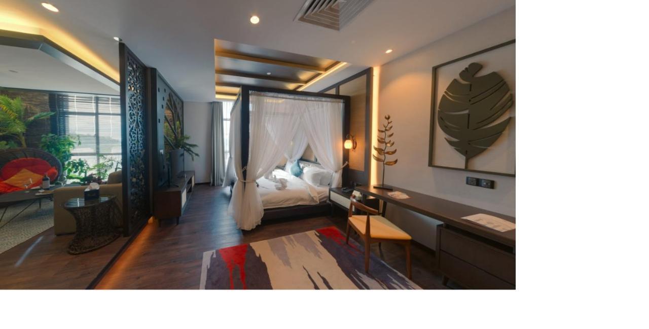 Vangohh Eminent Hotel & Spa Bukit Mertajam Exterior photo
